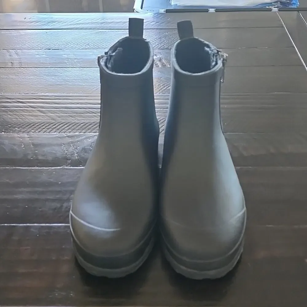 MADEWELL The Zip Up Lugsole Rain Boots Ankle Short Rubber Upper Size 9 Black